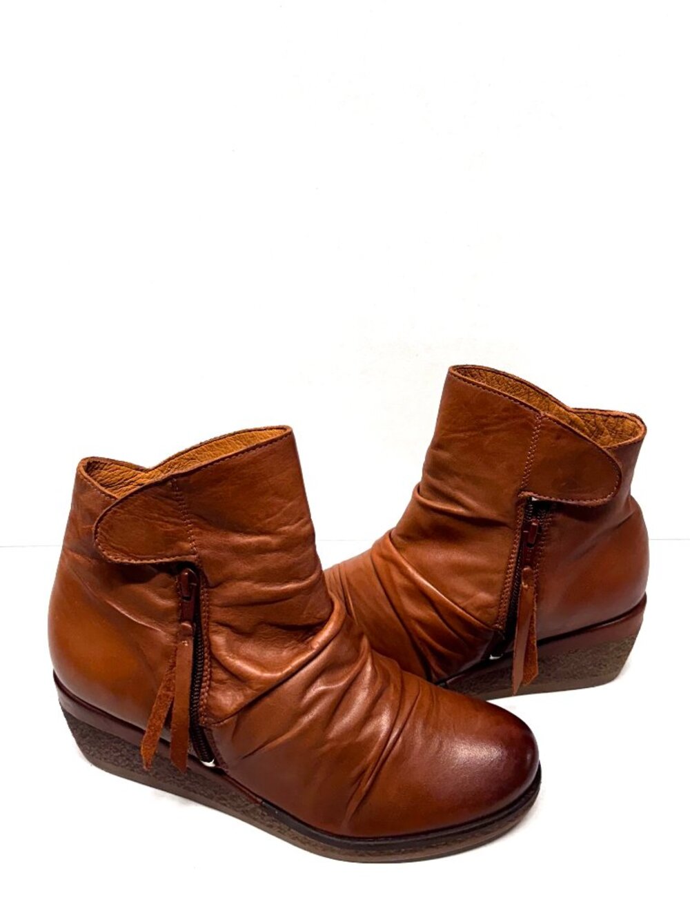 MIZ MOOZ MAYLEEN WEDGE RUCHED LEATHER BOOTIE SIDE ZIP BRANDY 37EU / 7US NEW B 52
